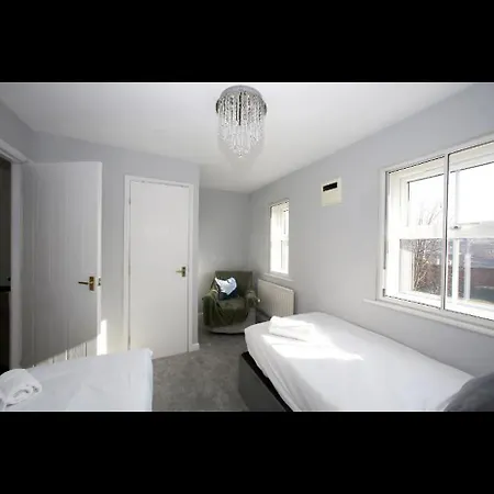 The Chic Haven Villa York Exterior photo
